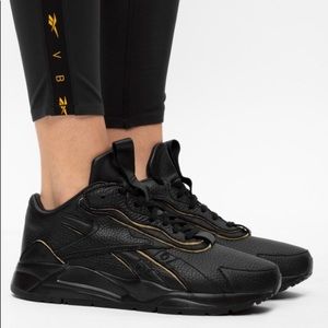 Reebok x Victoria Beckham
Bolton Leather VB Sneakers
Size 10 ladies